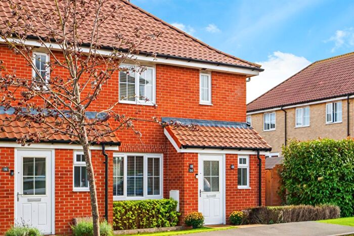 3 Bedroom Semi-detached House For Sale In Corminster Avenue, Aylesham, Canterbury, CT3