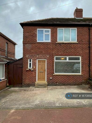 3 Bedroom Semi-Detached House To Rent In Oakfield Gardens, Newcastle Upon Tyne, NE15