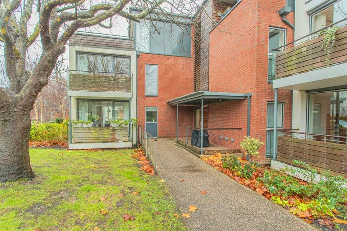 2 Bedroom Retirement Property For Sale In Birch Close, Wadswick Green, SN13