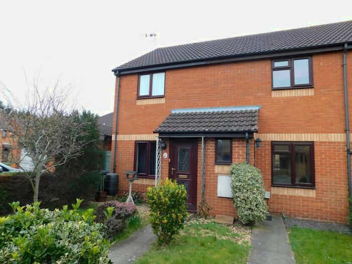2 Bedroom End Of Terrace House To Rent In Astwood Drive, Flitwick, MK45