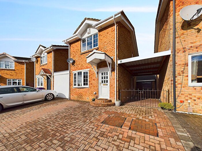 2 Bedroom Detached House For Sale In Woodhill Crescent, Irvine, KA11