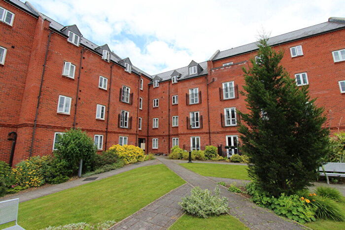 2 Bedroom Apartment To Rent In Cherwell Court Britannia Road Banbury, OX16