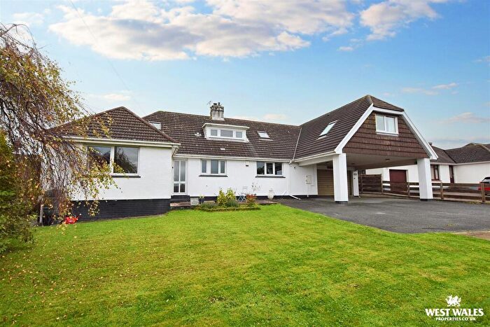 5 Bedroom Detached House For Sale In Pembroke Road, Haverfordwest, SA61