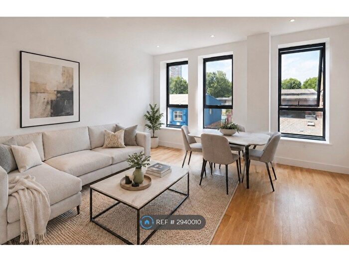 2 Bedroom Flat To Rent In Seven Sisters Road, London, N15