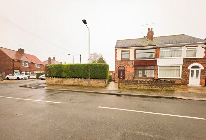 3 Bedroom Semi Detached House To Rent In Melbourne Road, DN4