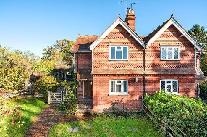 3 Bedroom Semi Detached House For Sale In Furnace Lane, Cowden, Edenbridge, Kent, TN8