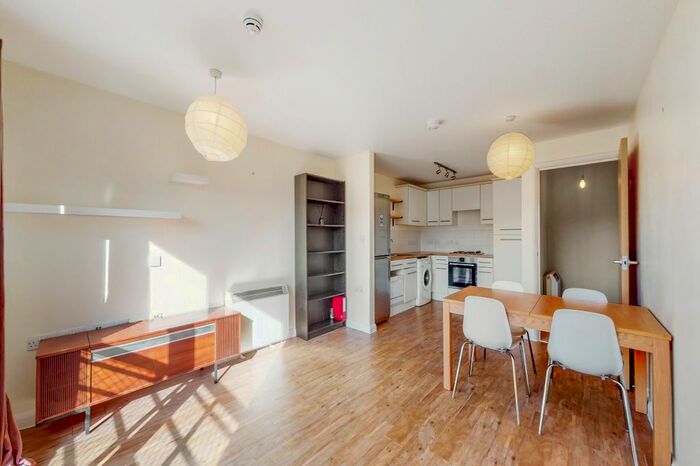 2 Bedroom Flat To Rent In Mackintosh Lane, Hackney, E9