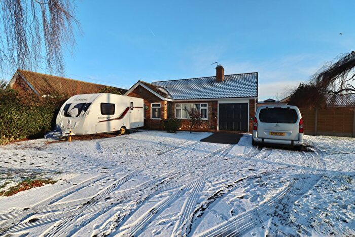 3 Bedroom Detached Bungalow For Sale In Eddystone Drive, North Hykeham, LN6
