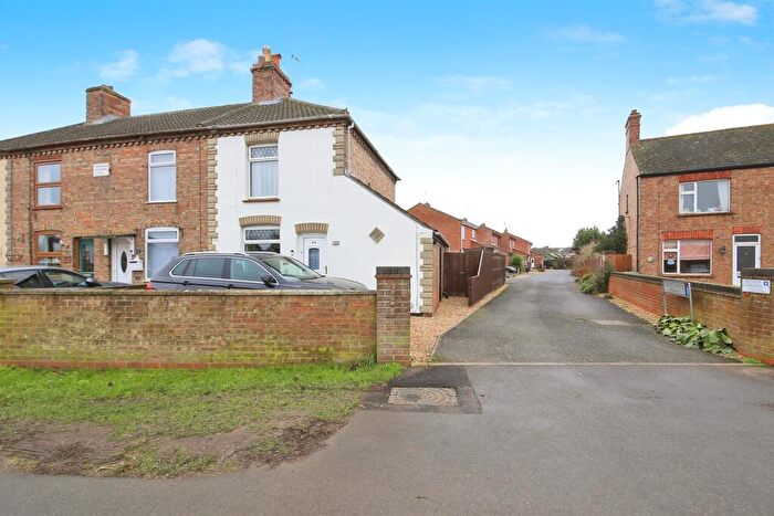 2 Bedroom End Of Terrace House For Sale In Eastrea Road, Whittlesey, Peterborough, PE7