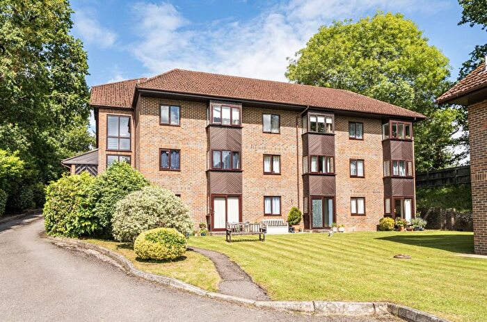 1 Bedroom Flat For Sale In Merdon Avenue, Chandler's Ford, SO53