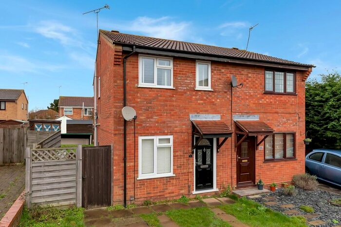 2 Bedroom Semi-Detached House To Rent In Turnstone End, Colchester CO4