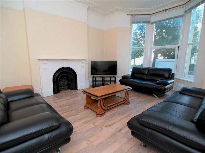 9 Bedroom House To Rent In Sutherland Road, Plymouth, PL4