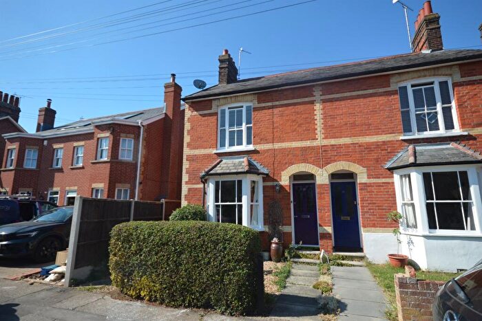 3 Bedroom Semi-Detached House For Sale In Woodfield Road, Braintree, Essex, CM7