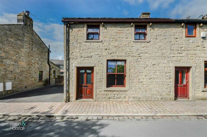 2 Bedroom Cottage To Rent In Bents, Colne, Lancashire, BB8