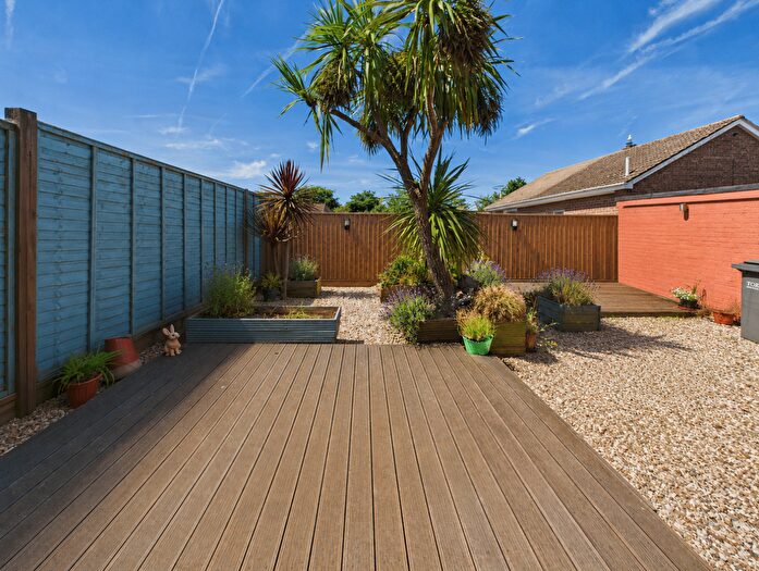 3 Bedroom Semi-Detached House For Sale In Roselands Drive, Roselands, Paignton, TQ4