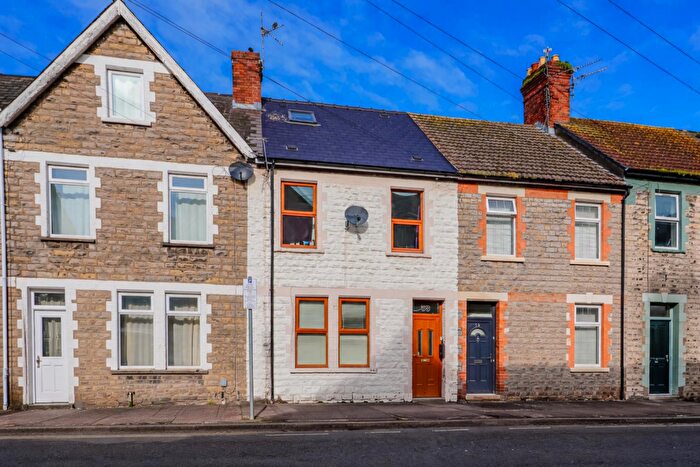 2 Bedroom Terraced House For Sale In High Street, Barry, CF62