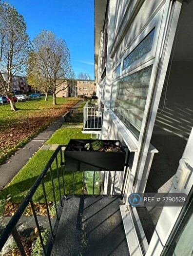 3 Bedroom Terraced House To Rent In Long Riding, Basildon, SS14