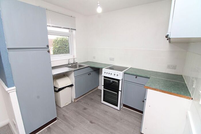 1 Bedroom Flat To Rent In Oakfield Drive, Dumfries, DG1
