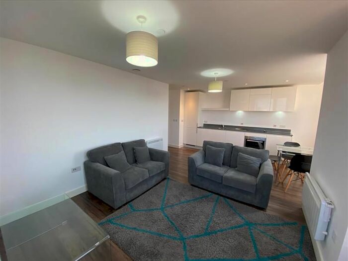 2 Bedroom Flat To Rent In Broad Street, Birmingham, B15