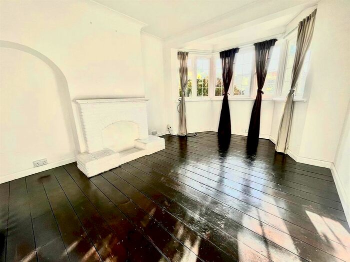 3 Bedroom Semi-Detached House To Rent In Broughton Avenue, Ham, Richmond, TW10