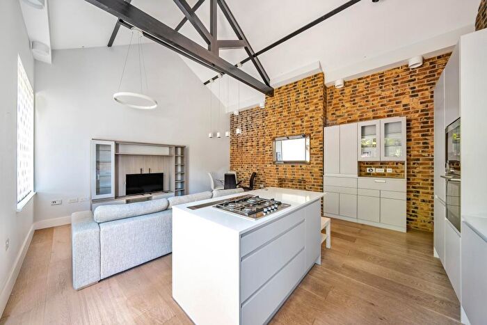 2 Bedroom Apartment To Rent In Stanmore, Harrow, HA7