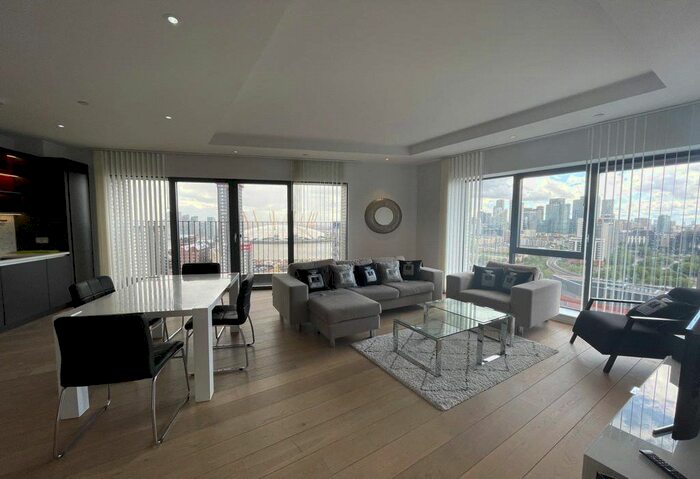 2 Bedroom Flat To Rent In Grantham House, London City Island, E14
