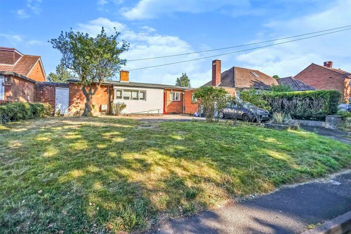3 Bedroom Bungalow For Sale In Church Lane, Lower Broadheath, Worcester, Worcestershire, WR2
