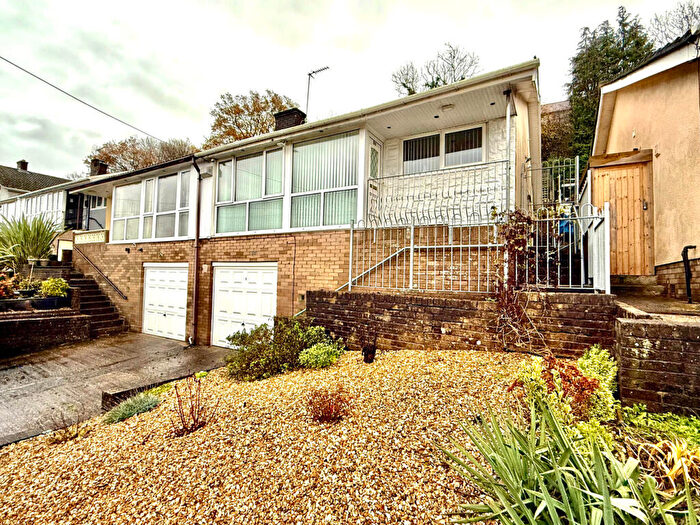 2 Bedroom Bungalow For Sale In East Grove Road, Newport, NP19