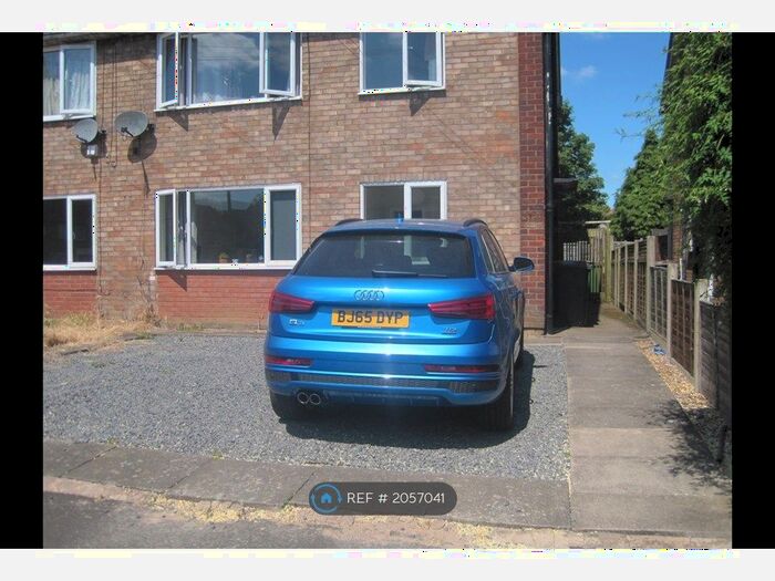 2 Bedroom Flat To Rent In Tudor Road, Nuneaton, CV10