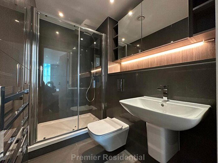 2 Bedroom Apartment To Rent In Owen Street, Manchester, M15