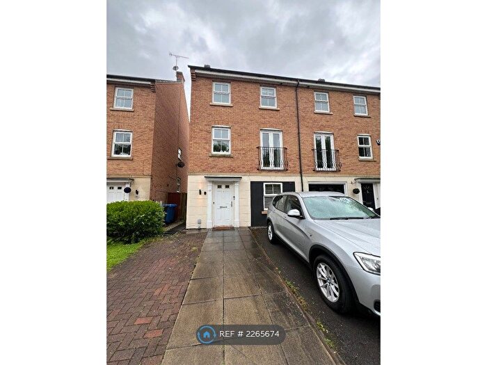 2 Bedroom Flat To Rent In Badgerdale Way, Littleover, Derby, DE23