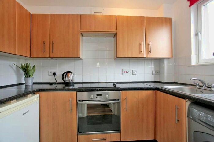 1 Bedroom Flat To Rent In Headland Court, Aberdeen, AB10
