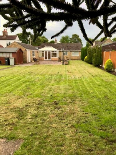 2 Bedroom Bungalow To Rent In Accommodation Road, Horncastle, LN9