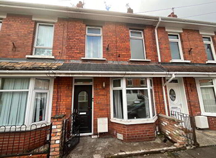 2 Bedroom Mid Terraced House For Sale In Oakmount Drive, Belfast, BT15