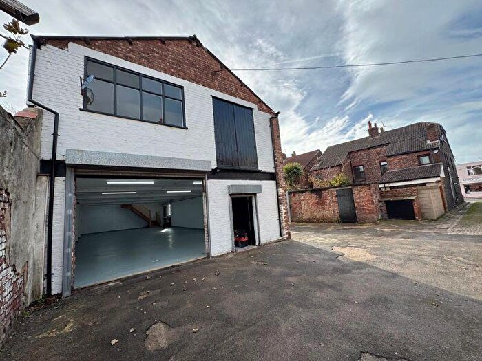 Commercial Property To Rent In Oxford Road, Waterloo, L22