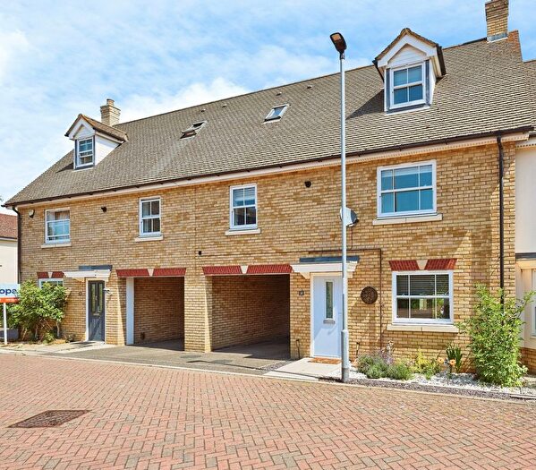4 Bedroom Town House For Sale In Days Meadow, Oakington, Cambridge, CB24