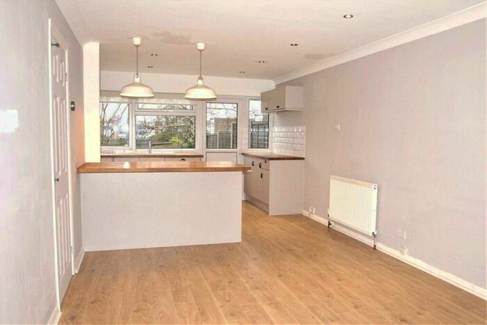 3 Bedroom House To Rent In Greencoates, Hertford, SG13
