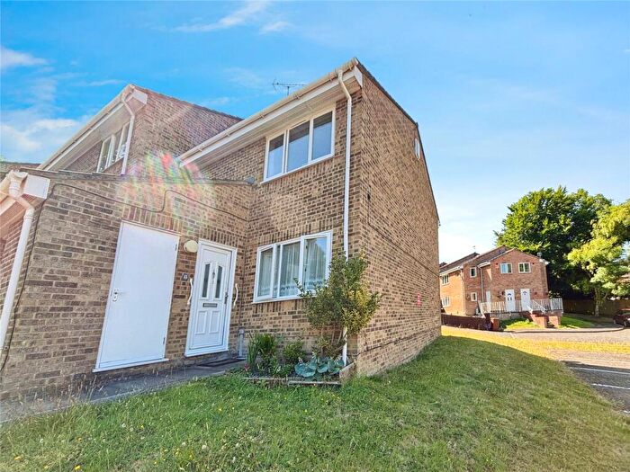 1 Bedroom Maisonette To Rent In Goodall Close, Gillingham, Kent, ME8