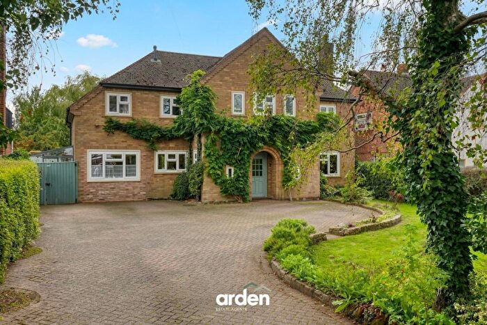 4 Bedroom Detached House For Sale In Crumpfields Lane, Redditch, B97