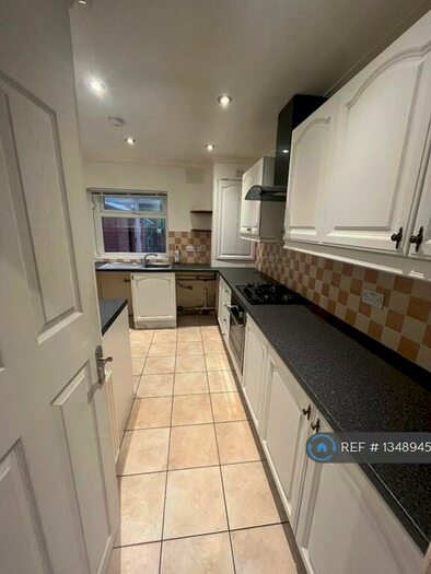 2 Bedroom Bungalow To Rent In College Road, Leciester, LE7