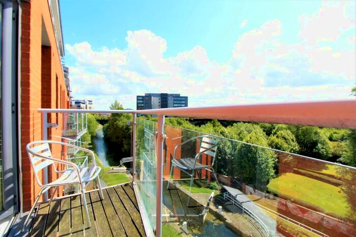 2 Bedroom Apartment To Rent In Gotts Road, Leeds, LS12