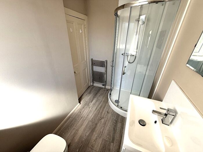 3 Bedroom Flat To Rent In North Deeside Road, Cults, Aberdeen, AB15