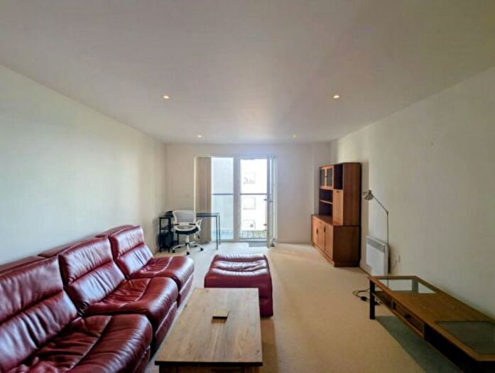 2 Bedroom Property To Rent In Meridian Bay, Trawler Road, Swansea, Pl., SA1