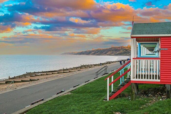 2 Bedroom Park Home For Sale In Holiday Lodges & Static Caravans With Stunning Sea Views, ME12