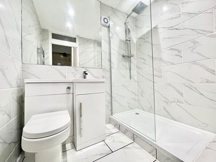 1 Bedroom Flat To Rent In Wellington Road, North Weald, CM16