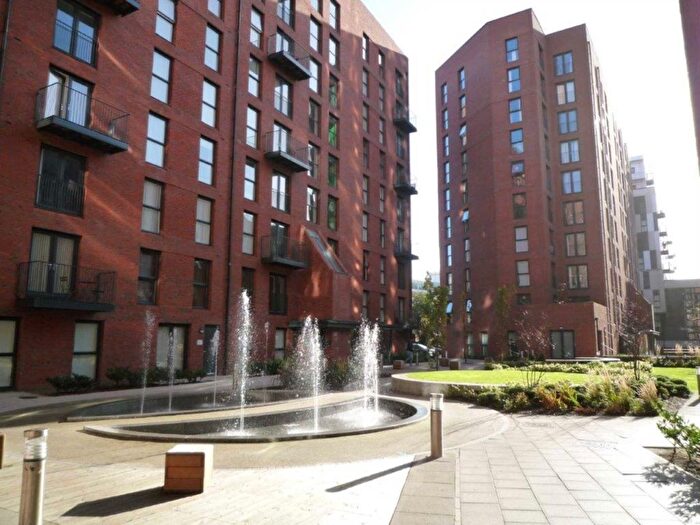 2 Bedroom Flat To Rent In Alto, Sillavan Way, Salford, M3