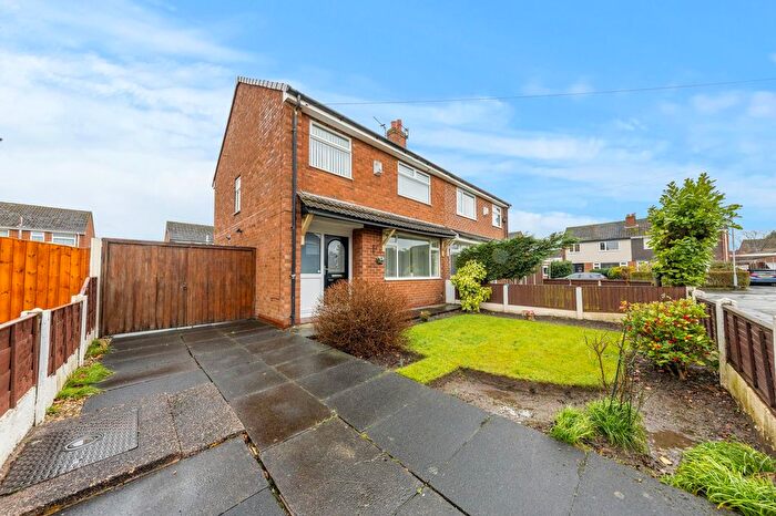 3 Bedroom Semi-Detached House For Sale In Brickhurst Way, Woolston, WA1