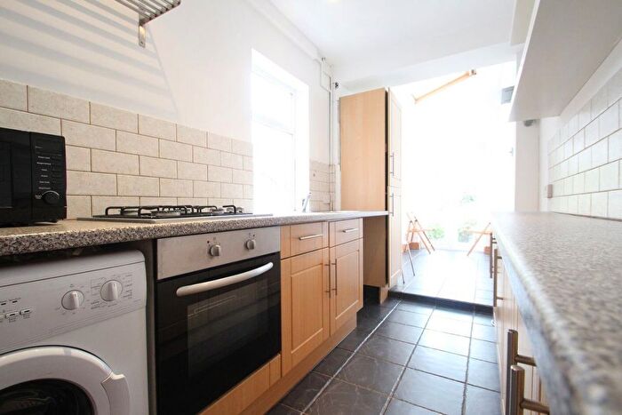 3 Bedroom Terraced House To Rent In Hartopp Road, Leicester, LE2