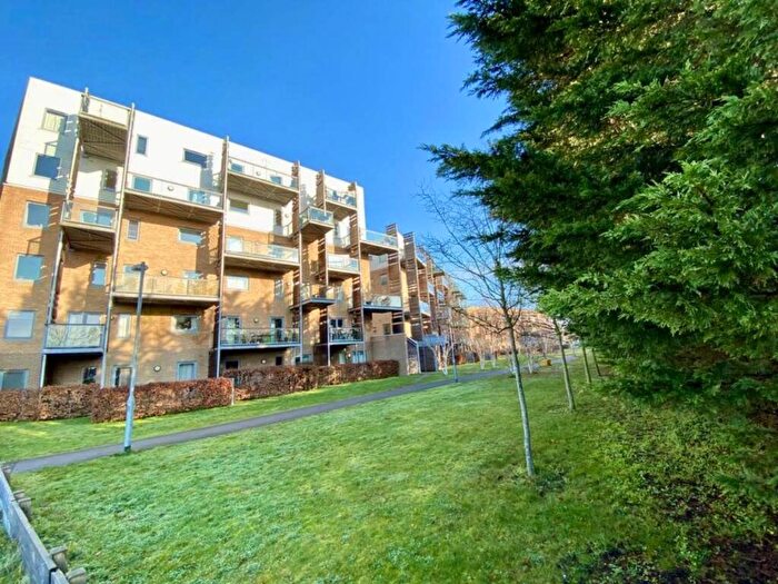 1 Bedroom Apartment To Rent In Rustat Avenue, Cambridge, CB1