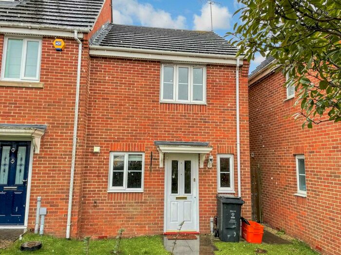 2 Bedroom Semi-Detached House To Rent In Southwold Close, Swindon, Wiltshire, SN25